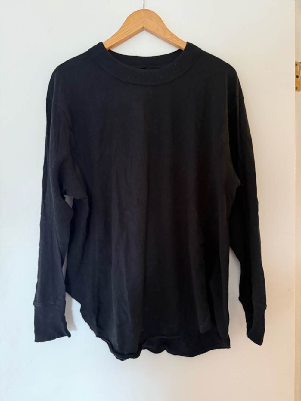 Aerie Basic Black Long Sleeve Crewneck Tee